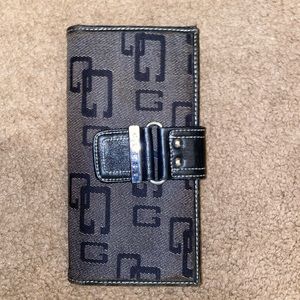 Vintage GUESS wallet